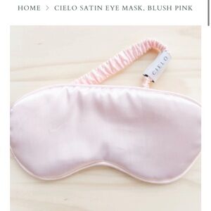 NIB Ceilo Blush Pink Satin Eye Mask 😴